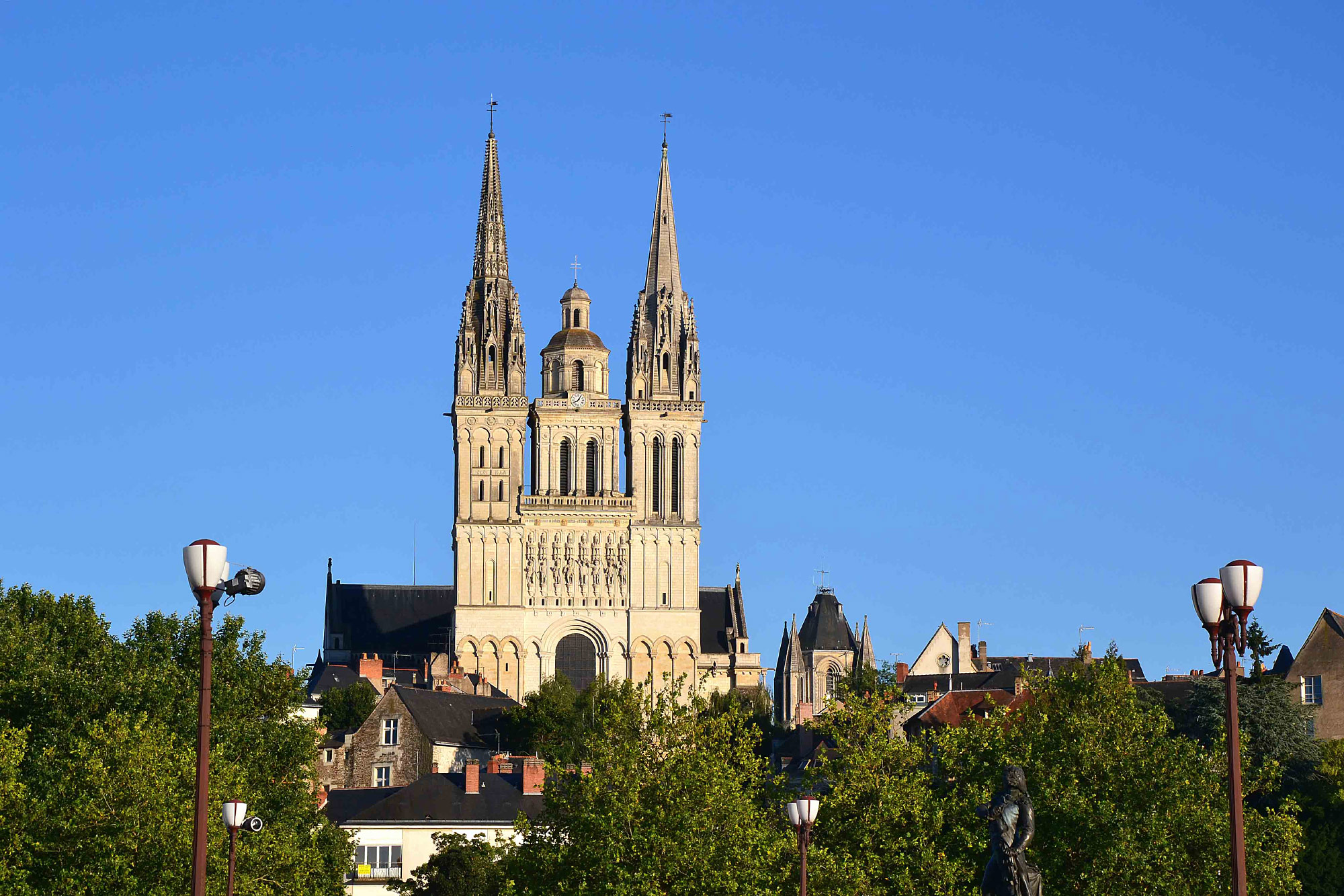 Cathédrale Saint-Maurice, Angers (Photo License CC-BY-SA-3.0)
